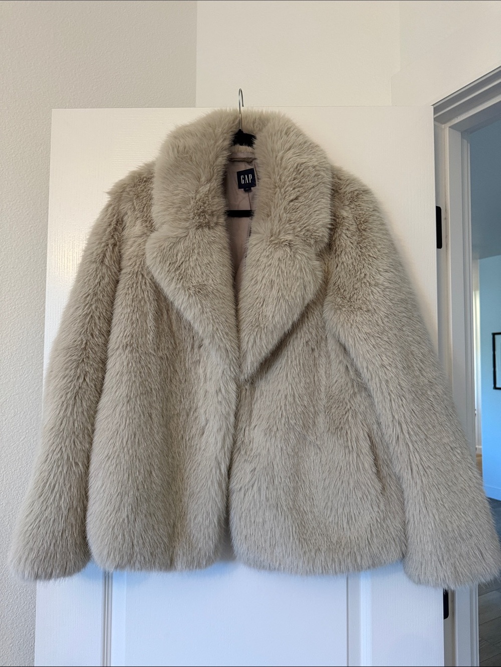 GAP Faux Fur Jacket in Light Taupe